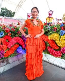El momento ideal para lucir tu próximo look a llegado. Nuestro Maxidress Aranza disponible en tono anaranjado y rojo.Descubre más en tienda física y online en Dacanni.comIcono @aryzhunka#Dacanni #Oaxaca #Handmade #Mexico #Embroiderydesig