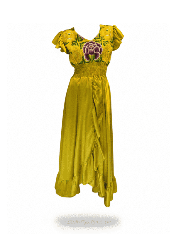 Vestido largo de noche satín dorado con bordado artesanal en pechera